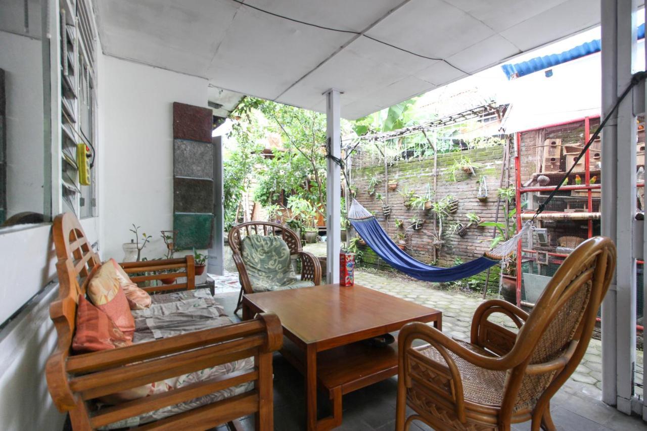 Reddoorz Near Rumah Sakit Wirosaban Salakan Exterior photo